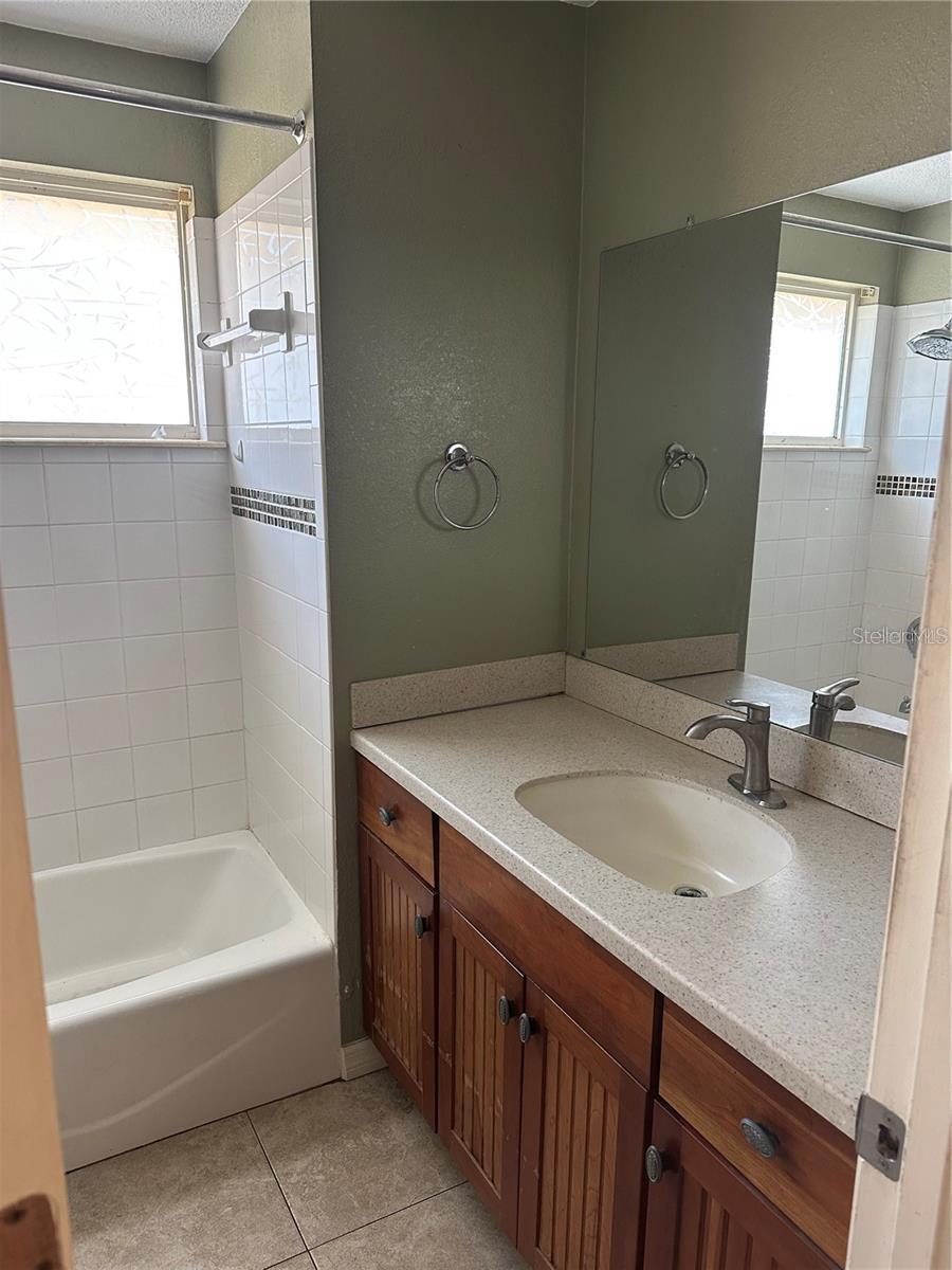 HALLS SUB JAMES S - Residential Lease