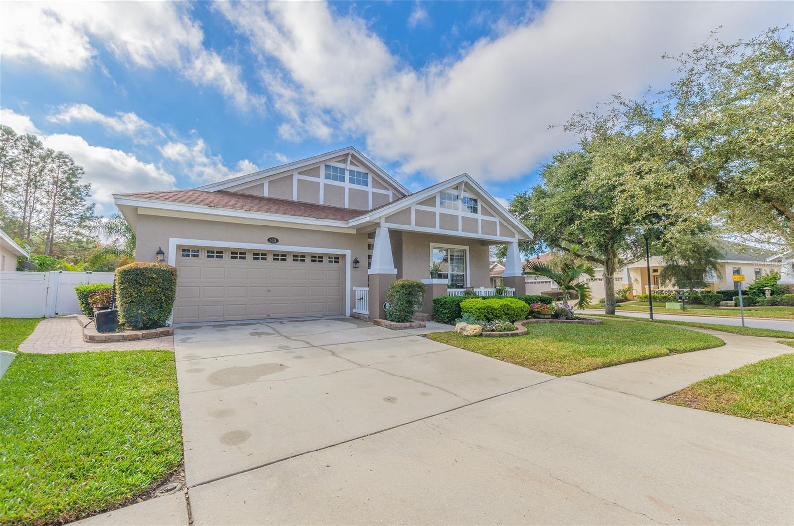 REFLECTIONS PH 1 - Residential Lease