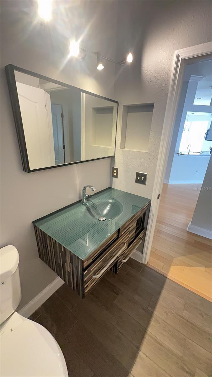 REFLECTIONS PH 1 - Residential Lease