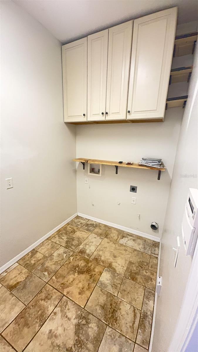 REFLECTIONS PH 1 - Residential Lease