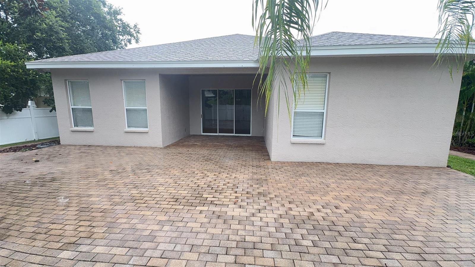 REFLECTIONS PH 1 - Residential Lease