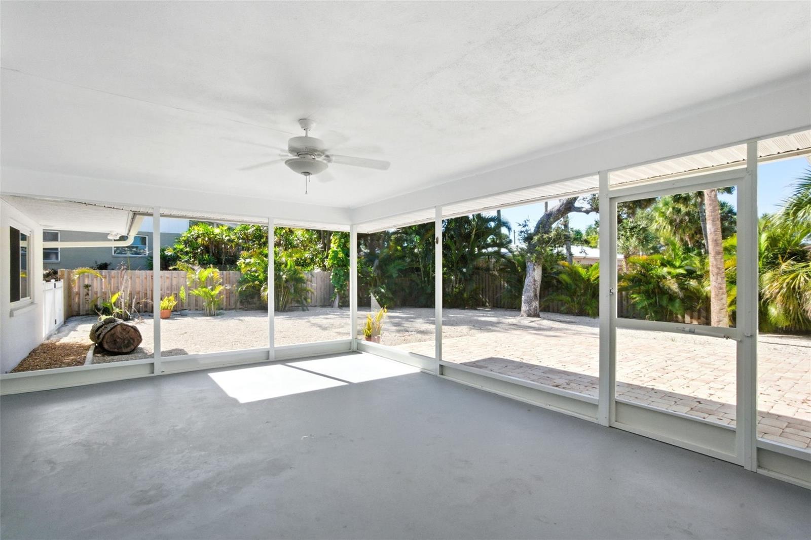 SIESTAS BAYSIDE WATERSIDE EAST - Residential