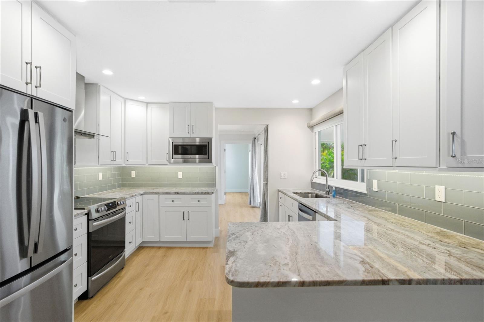 SIESTAS BAYSIDE WATERSIDE EAST - Residential