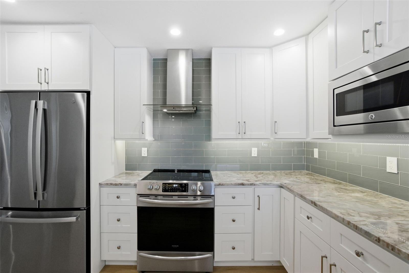 SIESTAS BAYSIDE WATERSIDE EAST - Residential