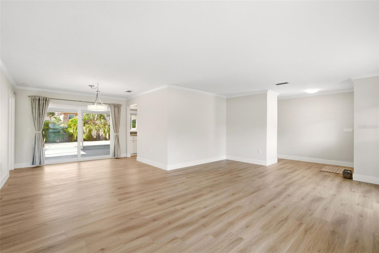 SIESTAS BAYSIDE WATERSIDE EAST - Residential