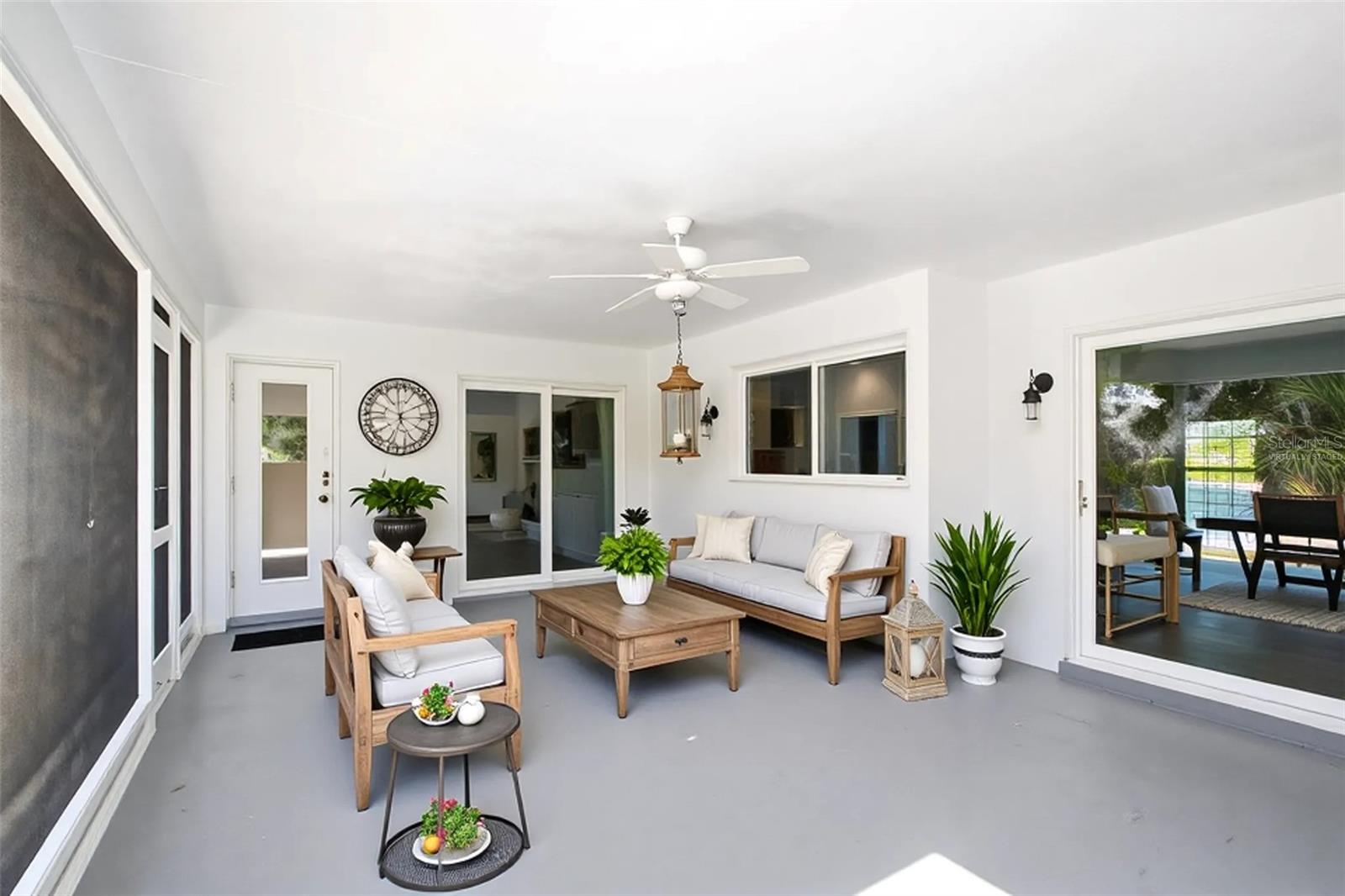 SIESTAS BAYSIDE WATERSIDE EAST - Residential