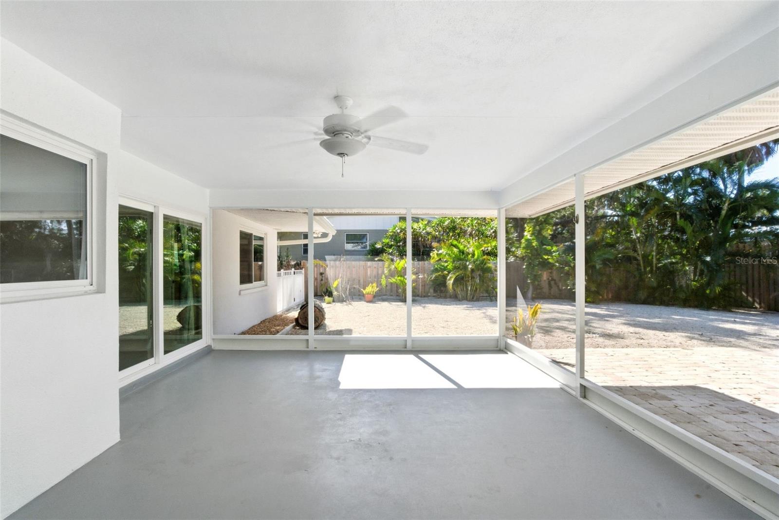 SIESTAS BAYSIDE WATERSIDE EAST - Residential