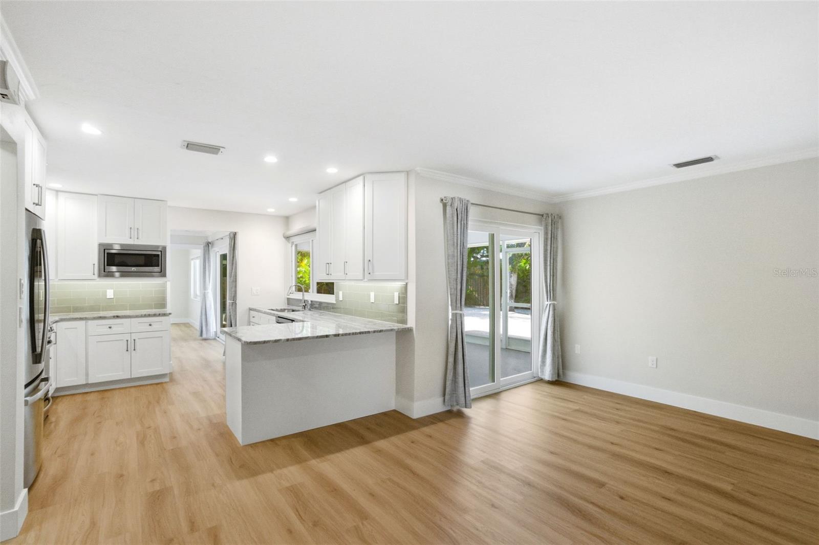 SIESTAS BAYSIDE WATERSIDE EAST - Residential