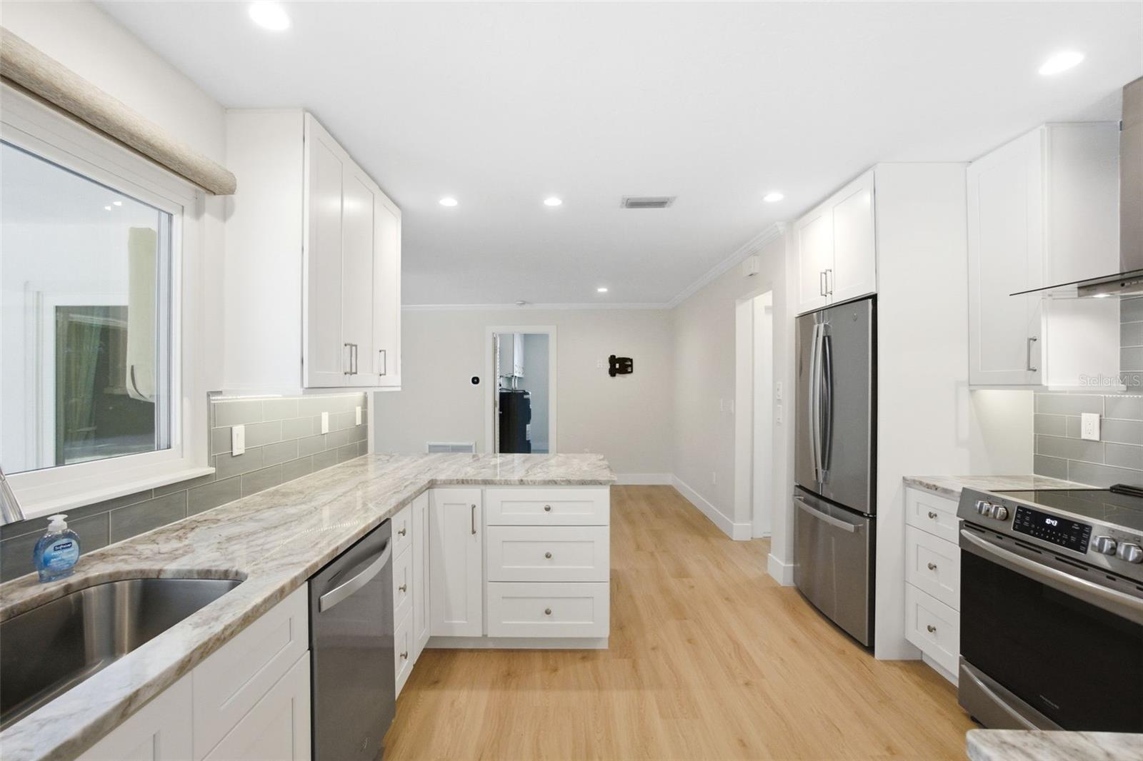 SIESTAS BAYSIDE WATERSIDE EAST - Residential