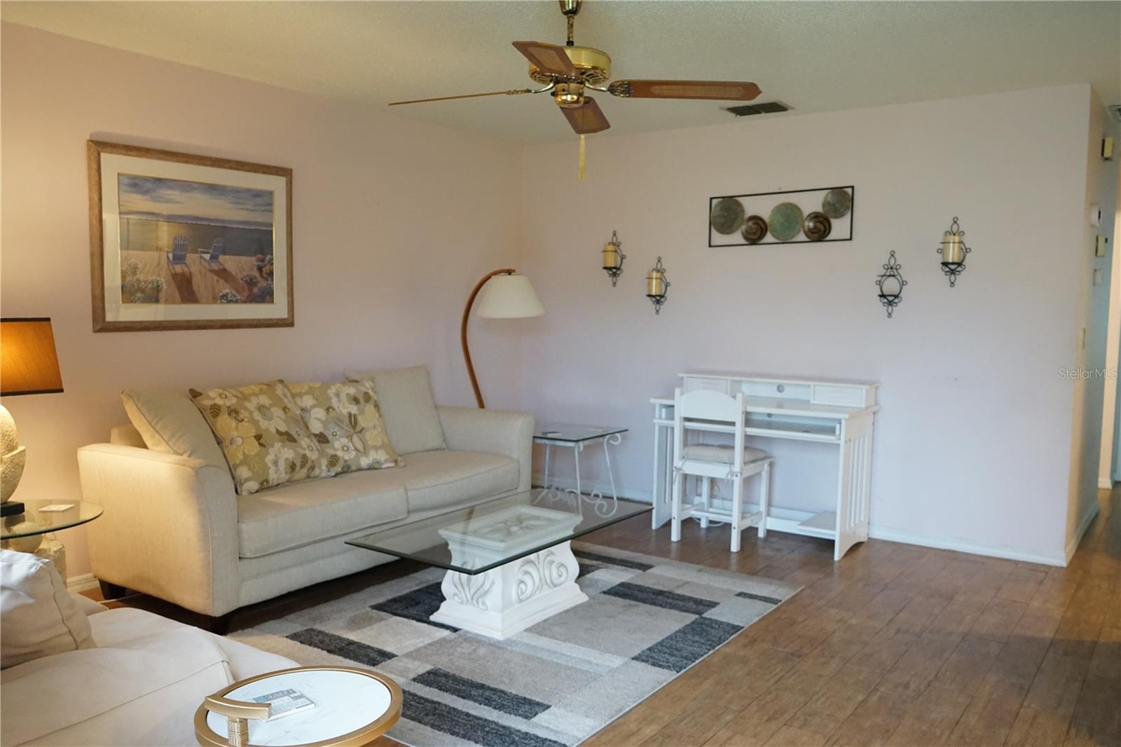 1904 CANTERBURY LANE 24
