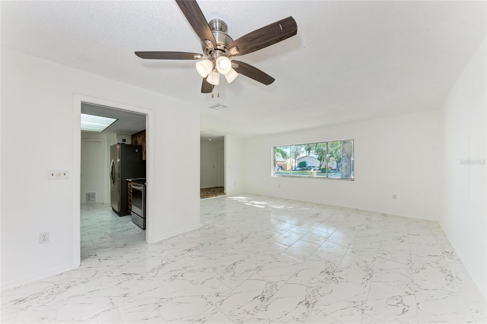 LAKE SARASOTA - Residential