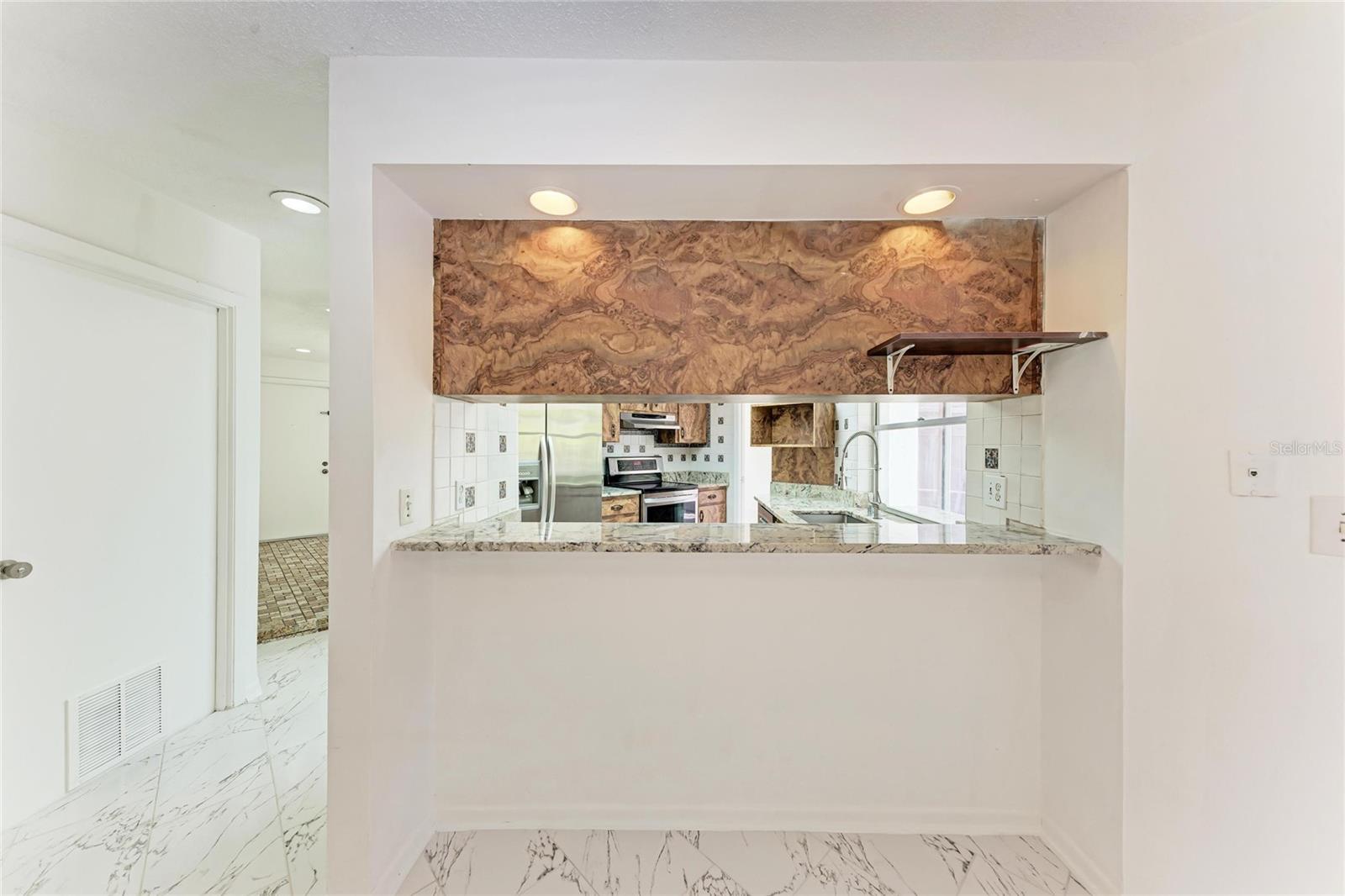 LAKE SARASOTA - Residential