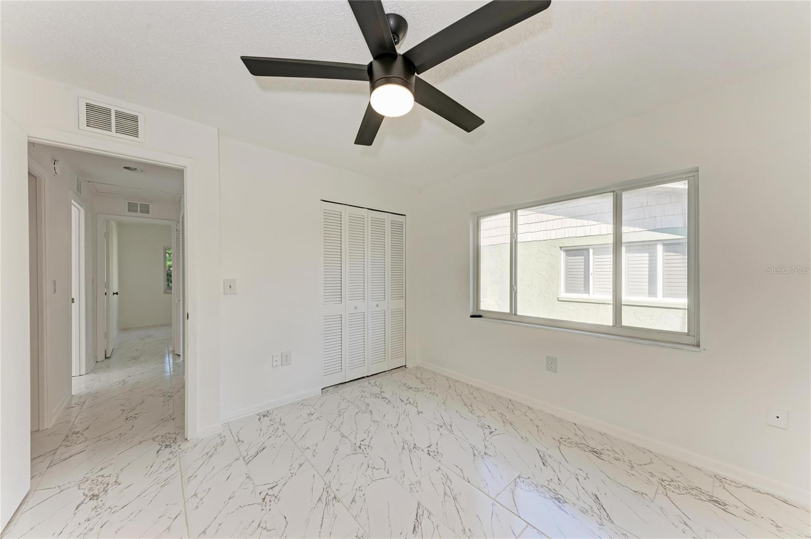 LAKE SARASOTA - Residential