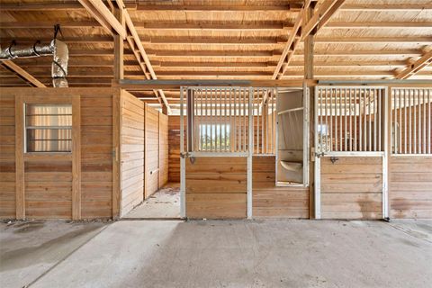 Tiny photo for 42554 Maggie Jones Road, Paisley, FL 32767 (MLS # V4947070)