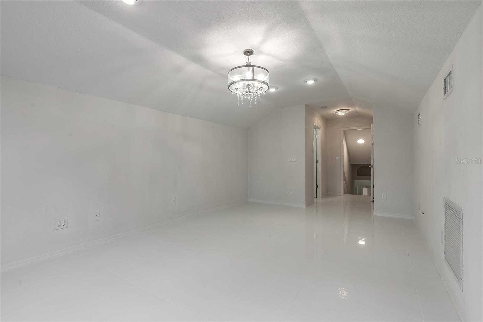 DAYTONA HIGHRIDGE ESTATES ADD UN - Residential