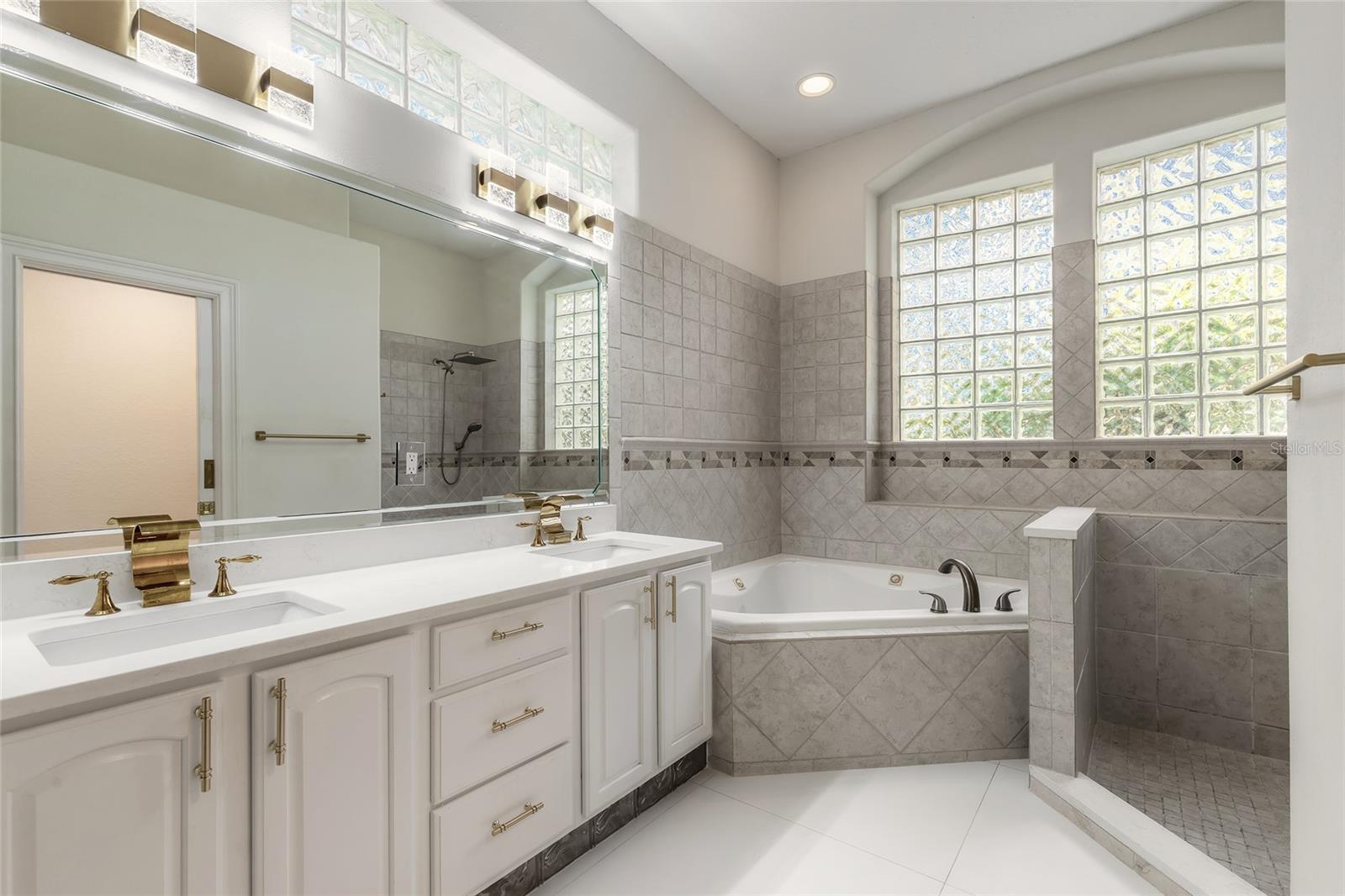 DAYTONA HIGHRIDGE ESTATES ADD UN - Residential