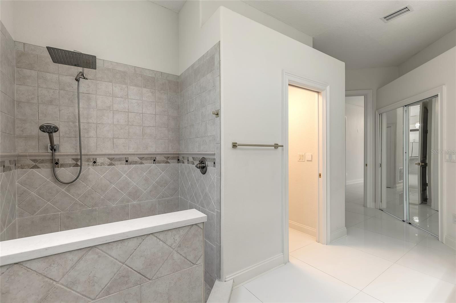 DAYTONA HIGHRIDGE ESTATES ADD UN - Residential