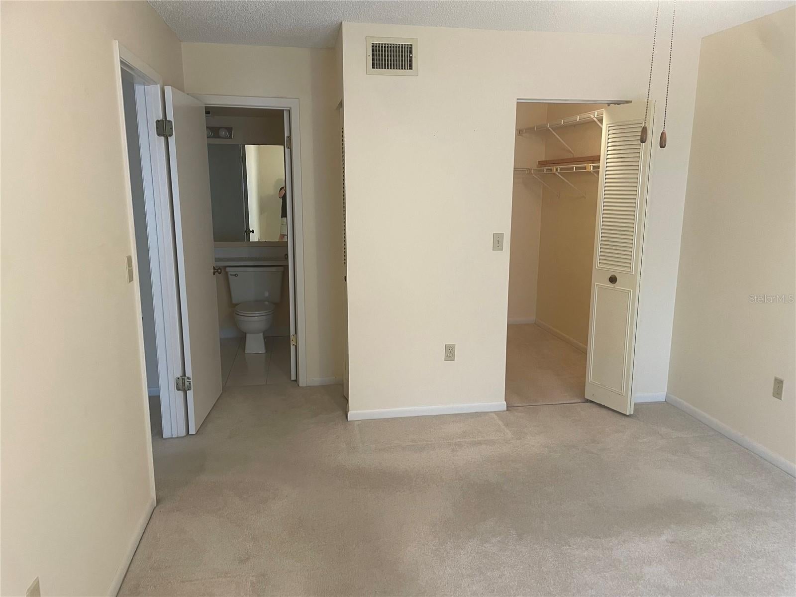2642 PINE RIDGE WAY S D1