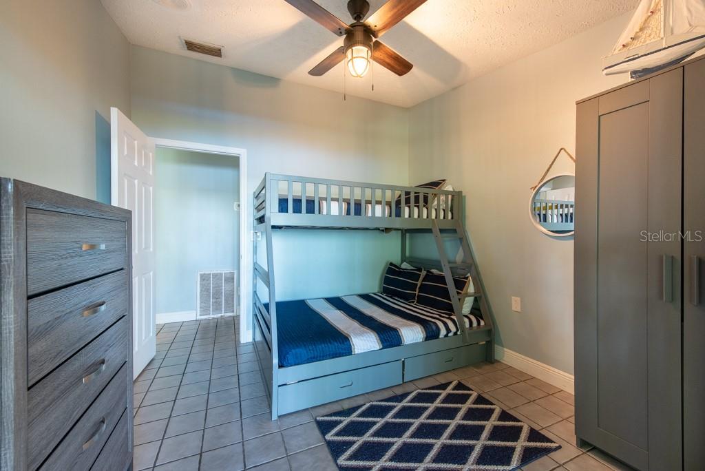 SUBDIVISION OF THE E 2804 FT O - Residential