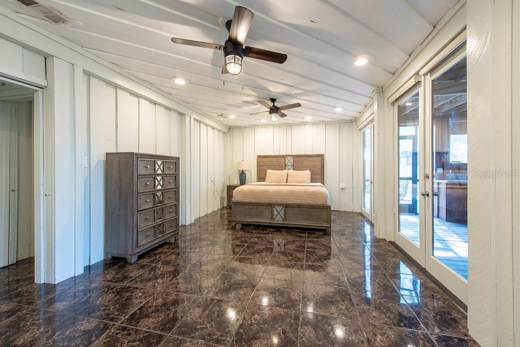 SUBDIVISION OF THE E 2804 FT O - Residential