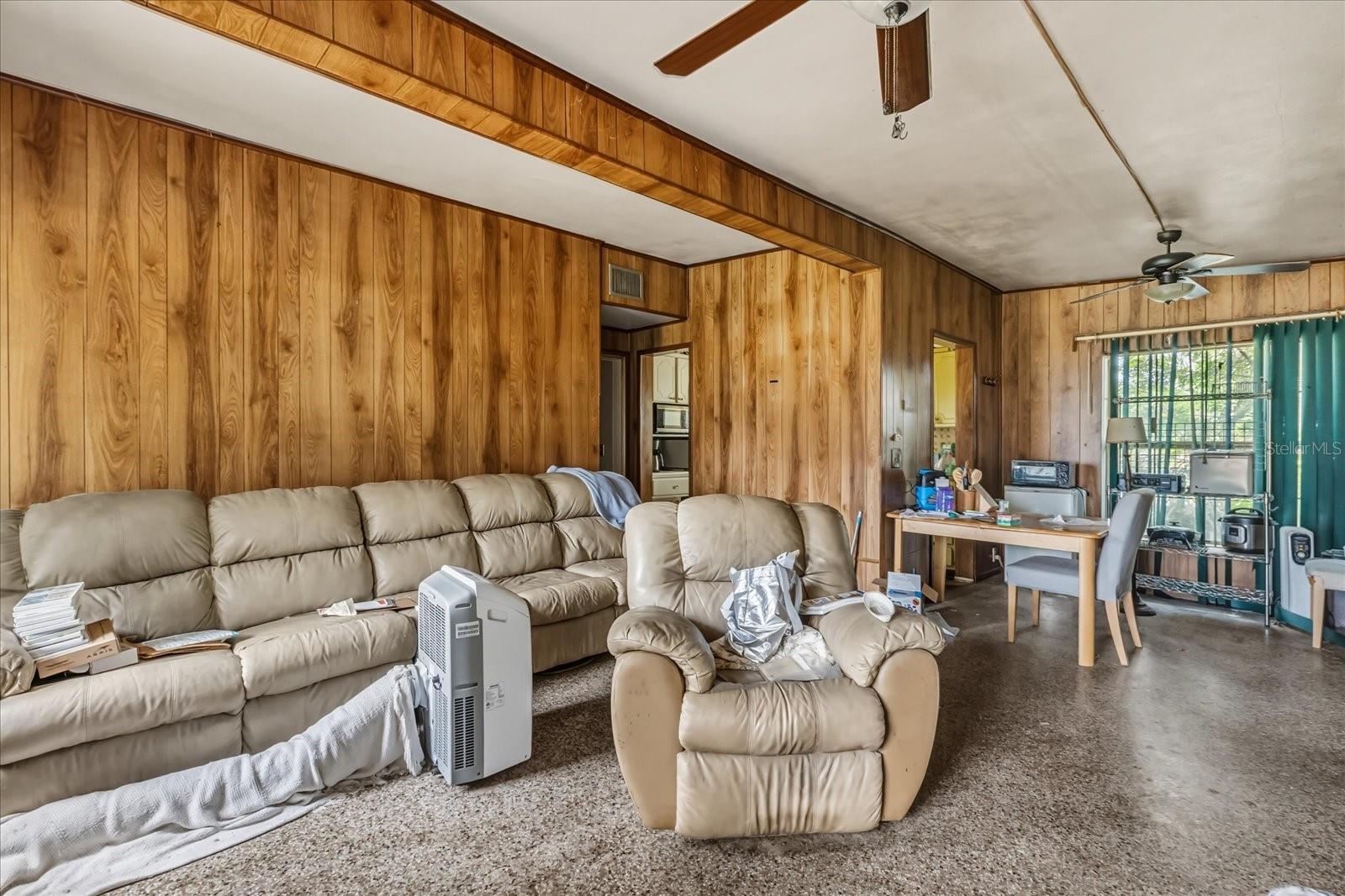 SUNLAND ESTATES 1ST ADD - Residential