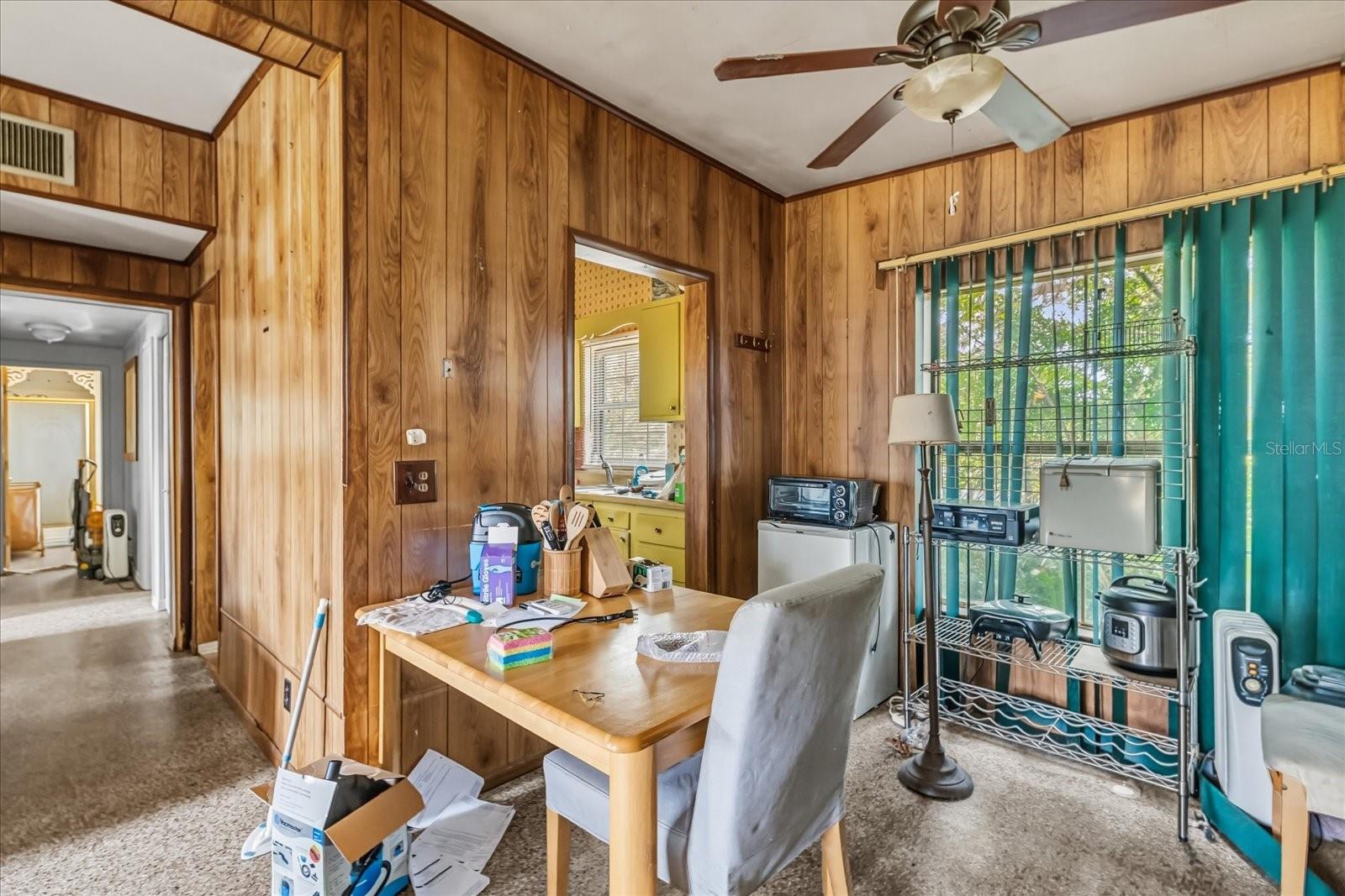 SUNLAND ESTATES 1ST ADD - Residential