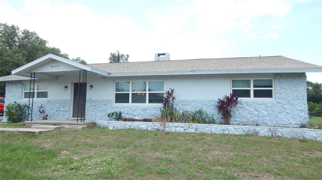 Photo of 38535 Clinton Avenue, Dade City, FL 33525 (MLS # TB8388643)