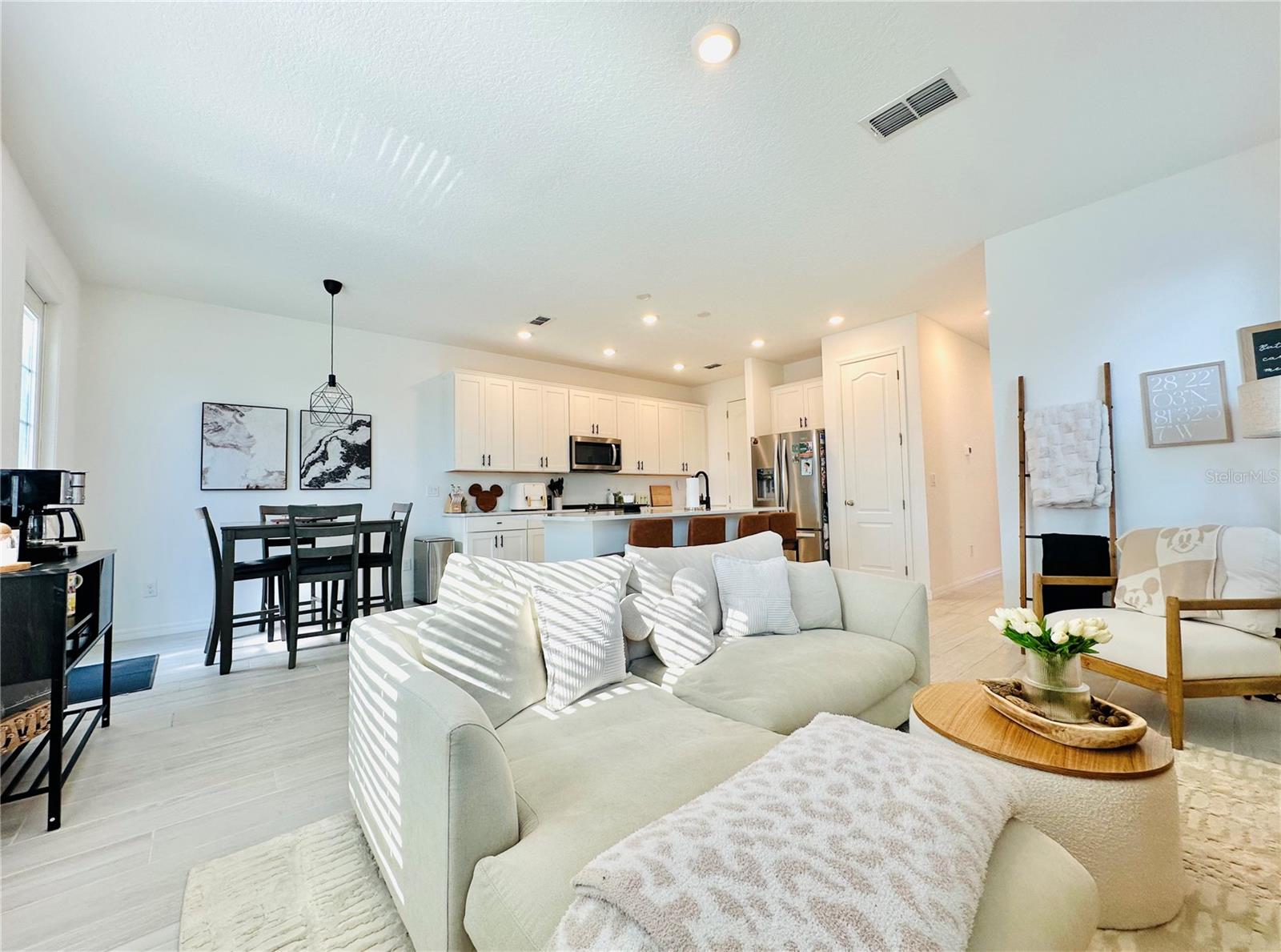 THE ENCLAVES AT FESTIVAL - Residential Lease