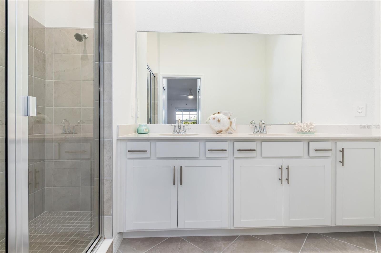 WELLEN PARK GOLF & COUNTRY CLUB - Residential