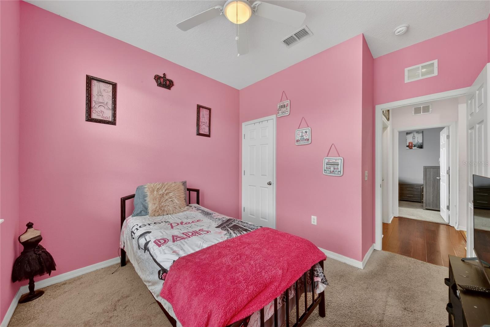 KRENSON WOODS - Residential