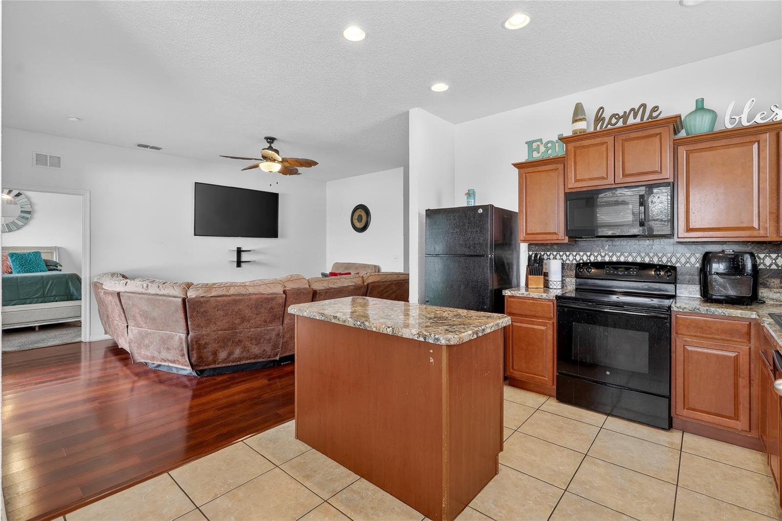 KRENSON WOODS - Residential