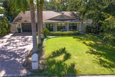 Photo of 207 S Coolidge Avenue, Tampa, FL 33609 (MLS # TB8368682)