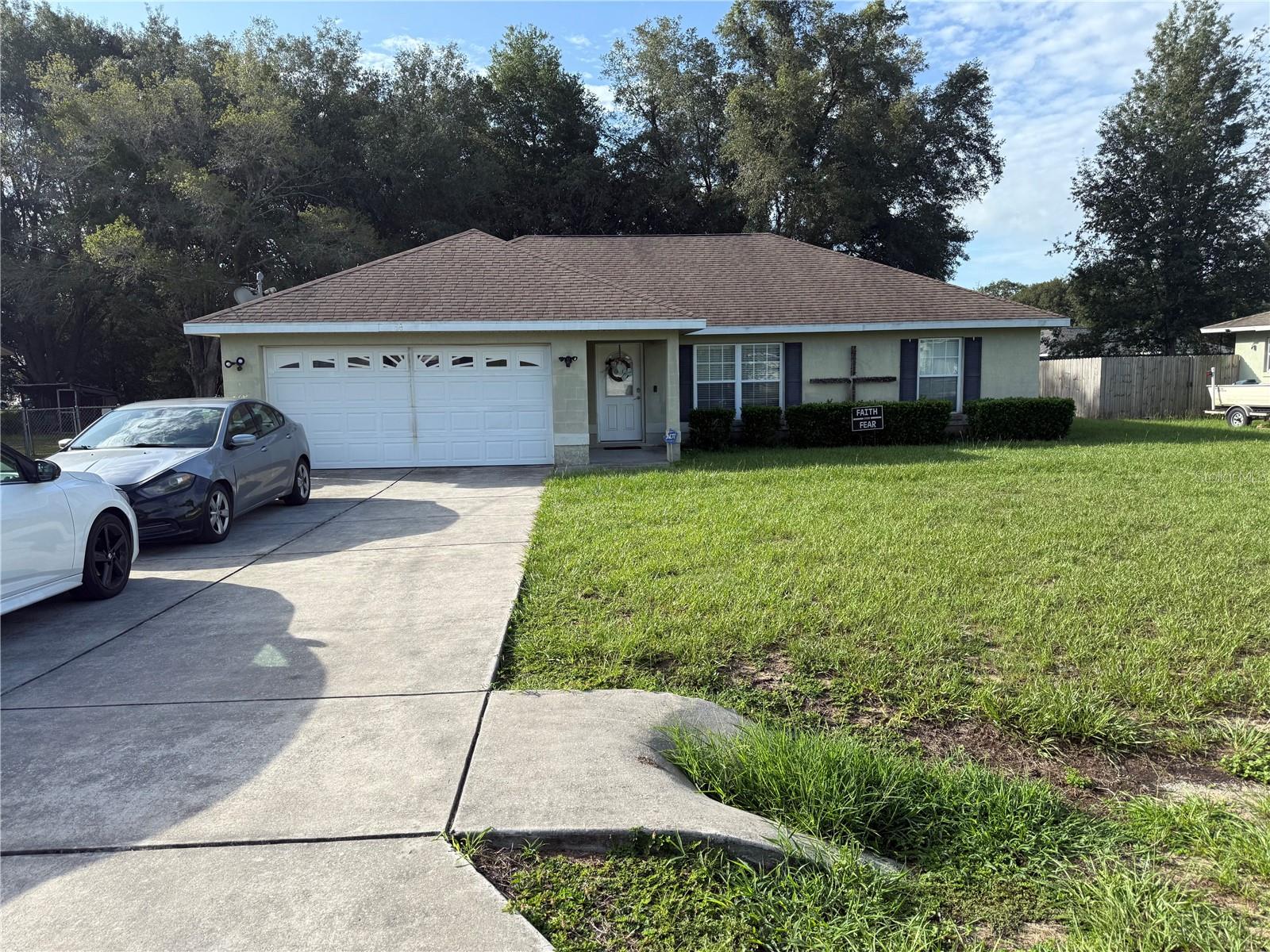Welcome to this charming 3-bedroom, 2-bathroom home in the desirable Silver Springs Shores community. Built in 2007, this well-maintained property offers 1,381 sq ft of living space on a spacious .24-acre lot. The home features a split-bedroom floor plan, a comfortable living area, and an eat-in kitchen with plenty of natural light. The master suite includes a private bath, while two additional bedrooms provide flexibility for family, guests, or a home office.
Enjoy the convenience of an attached 2-car garage and a nice sized yard offering plenty room to relax, garden, or entertain. Located in a prime location near shopping, dining, and major highways, this home provides both comfort and value.
Don’t miss the opportunity to own a home in this growing area... schedule your showing today!