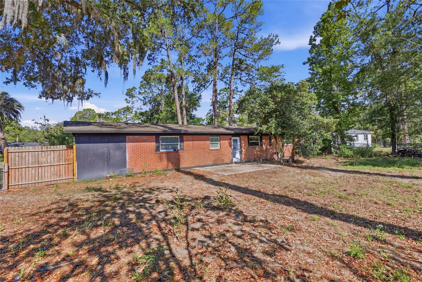 2209 NE 15TH TERRACE