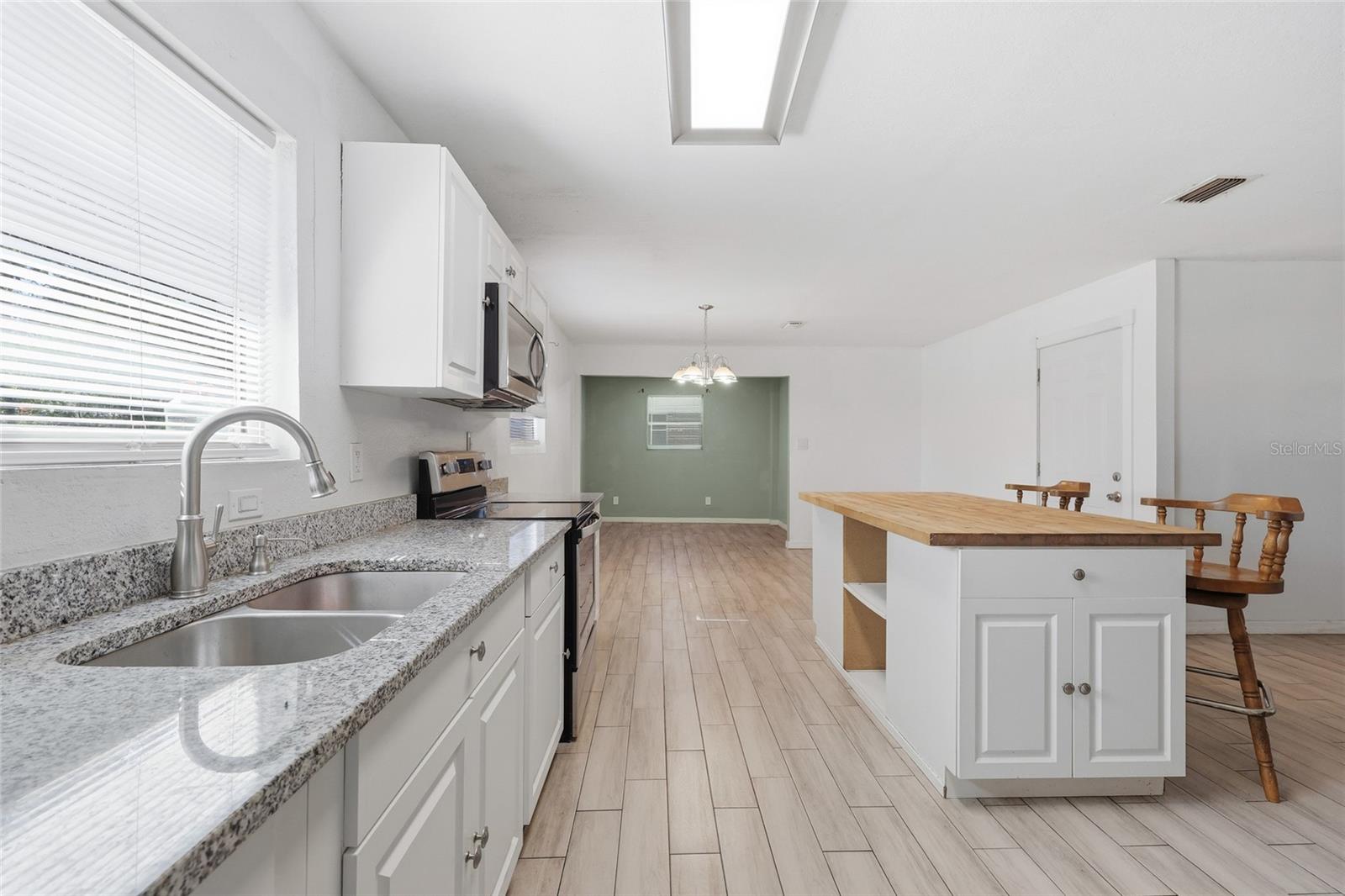 CAROL ESTATES EAST - Residential