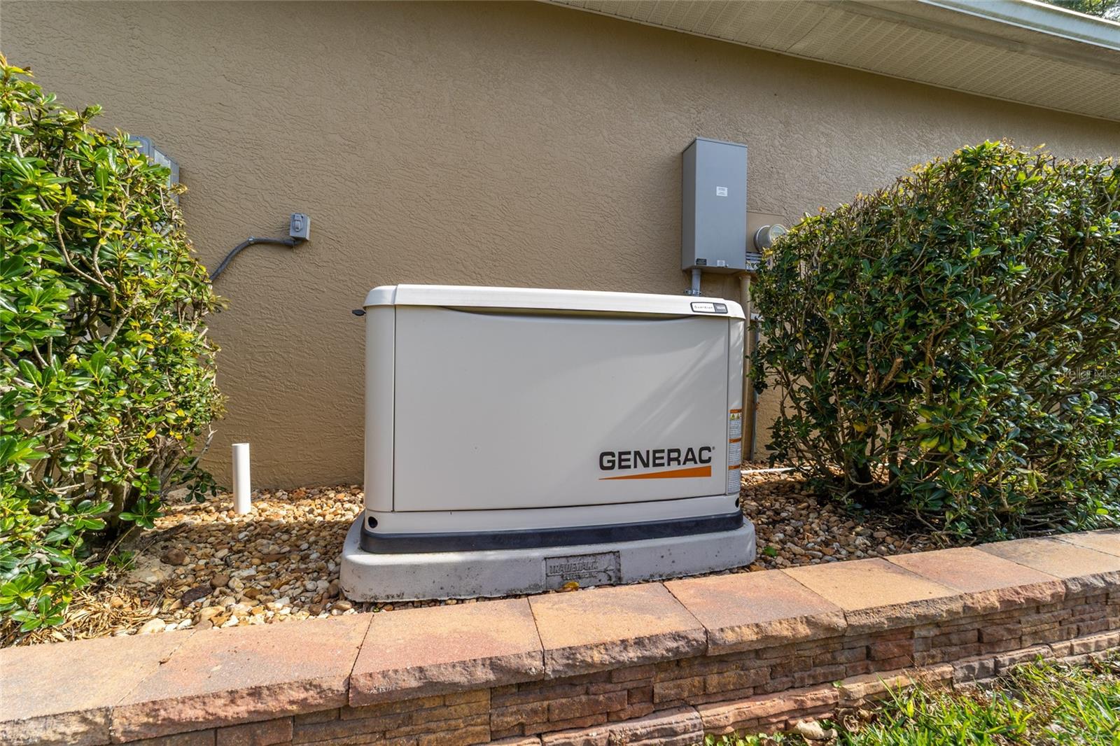 ON TOP OF THE WORLD - Residential