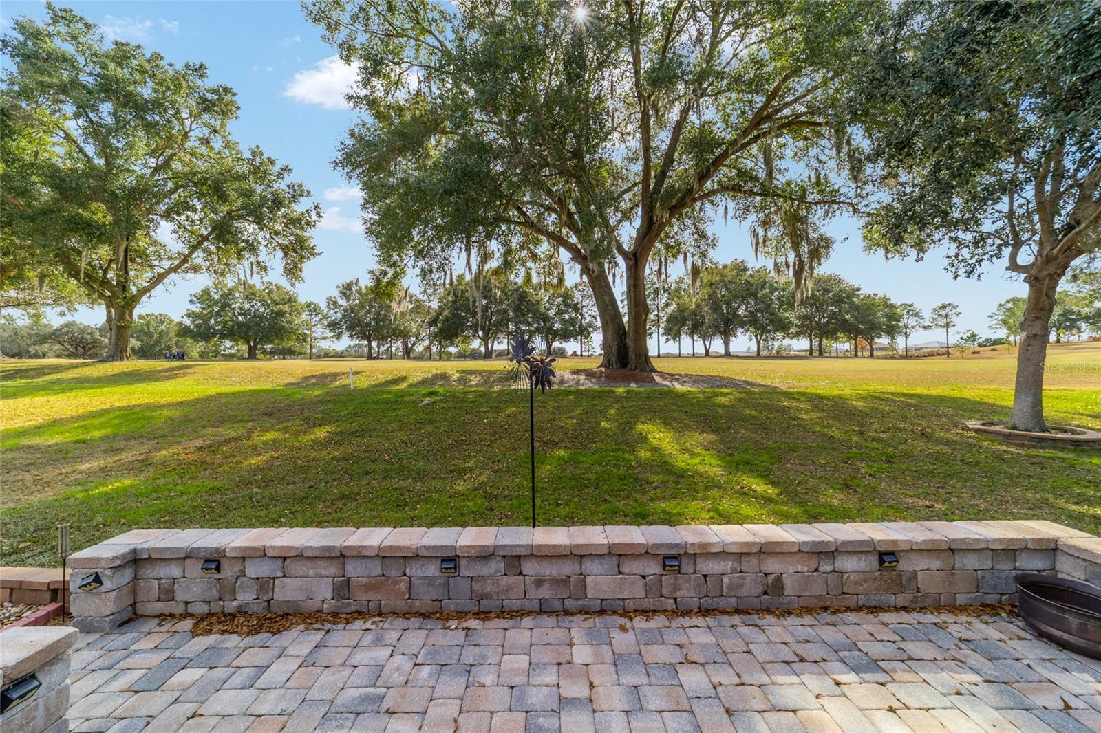 ON TOP OF THE WORLD - Residential