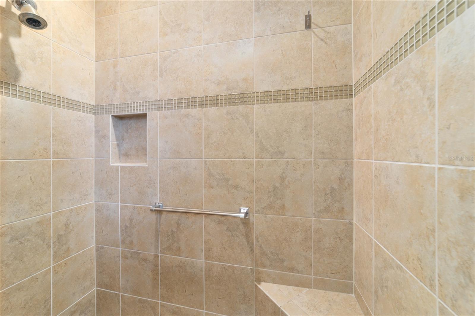 ON TOP OF THE WORLD - Residential