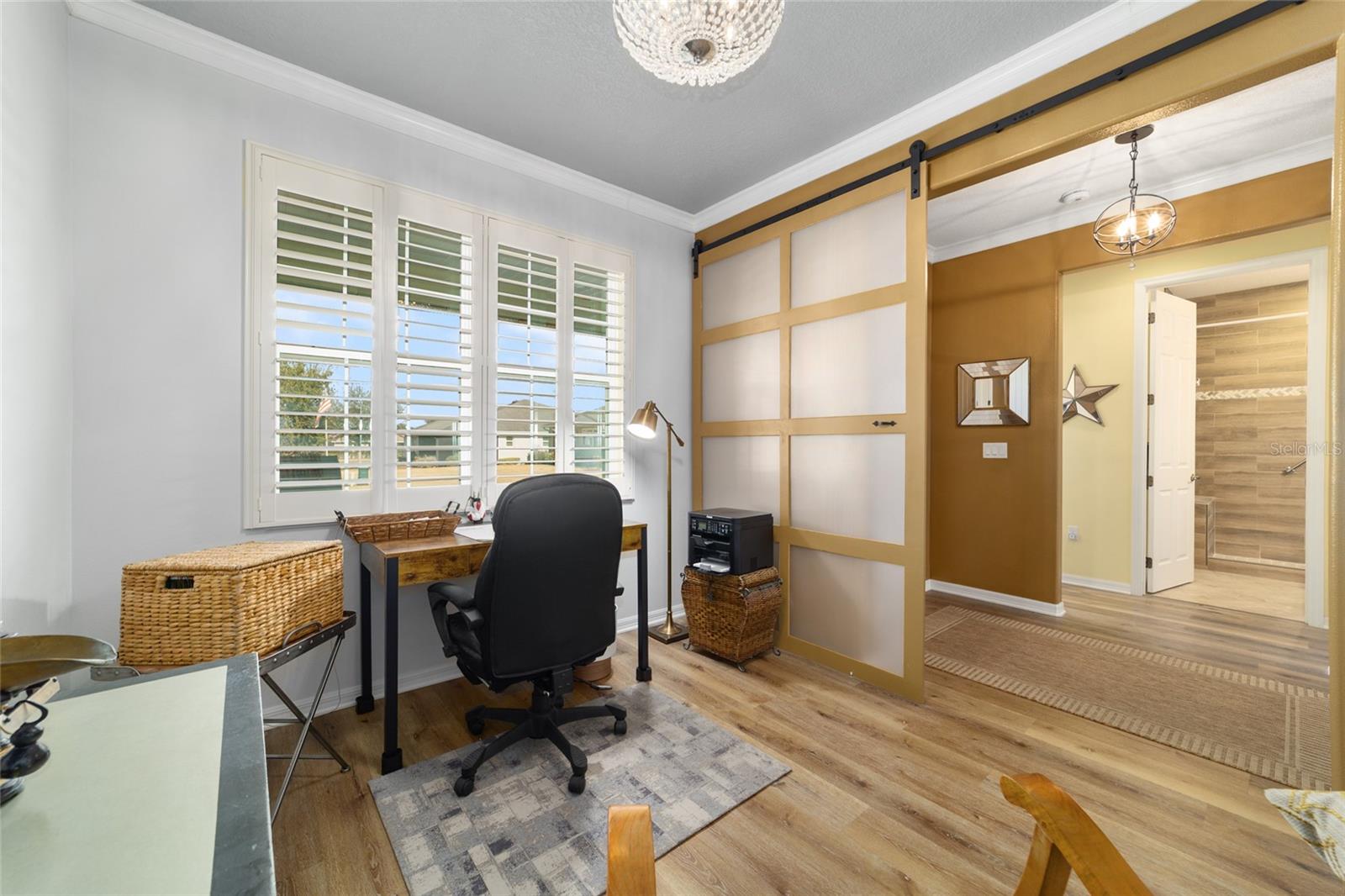 ON TOP OF THE WORLD - Residential