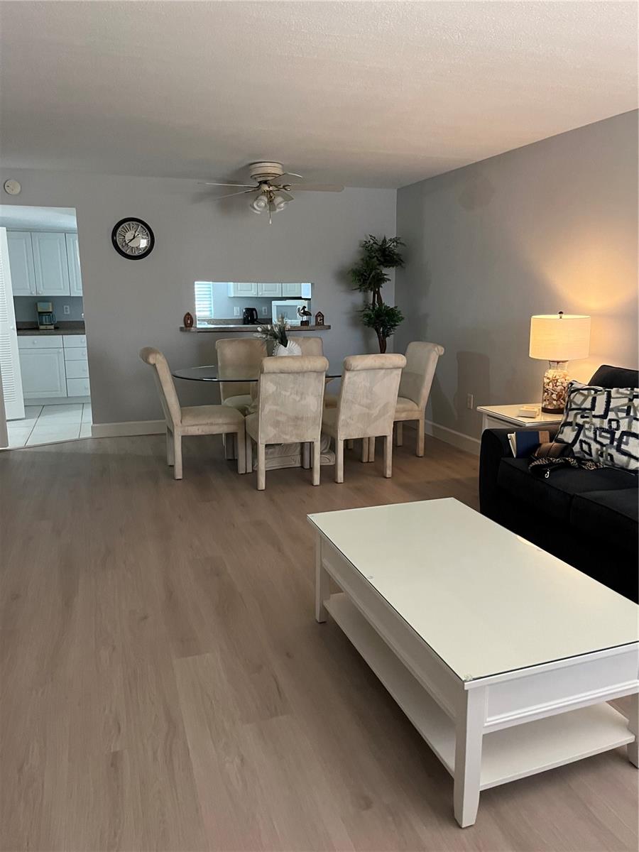 PALM MANOR PH 03 - Residential