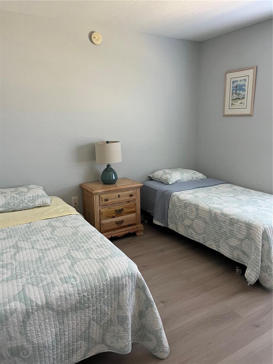 PALM MANOR PH 03 - Residential