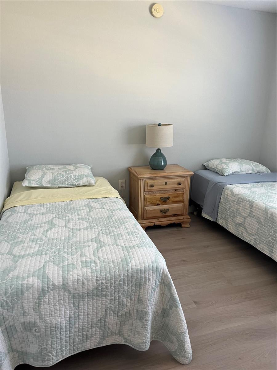 PALM MANOR PH 03 - Residential