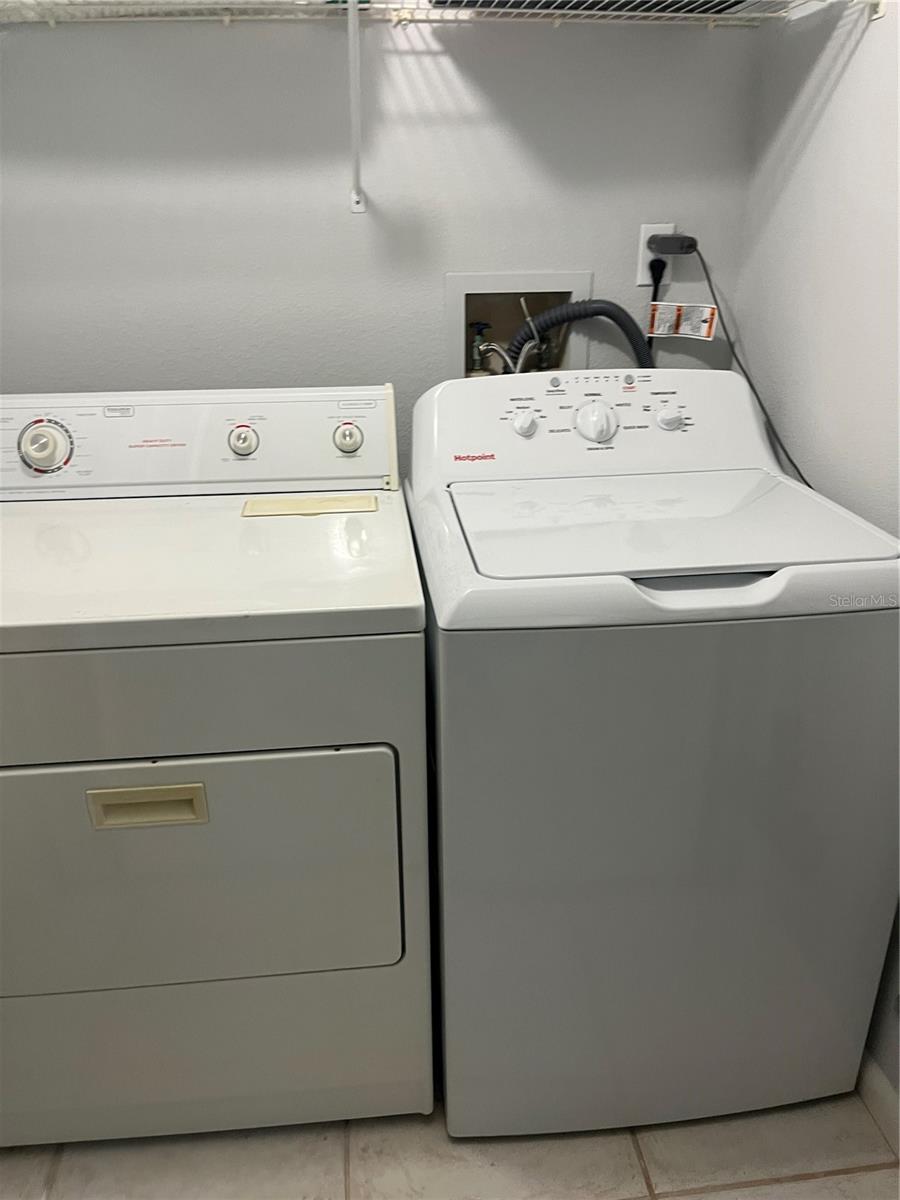 PALM MANOR PH 03 - Residential