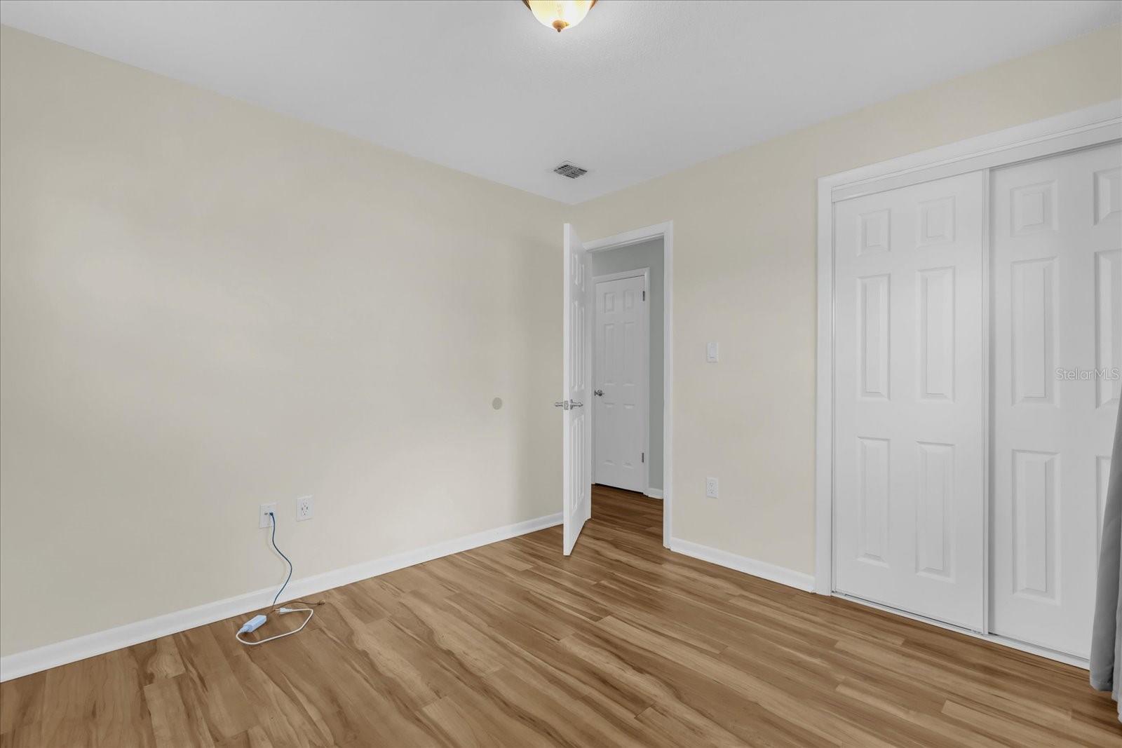 ENGELWOOD PARK - Residential