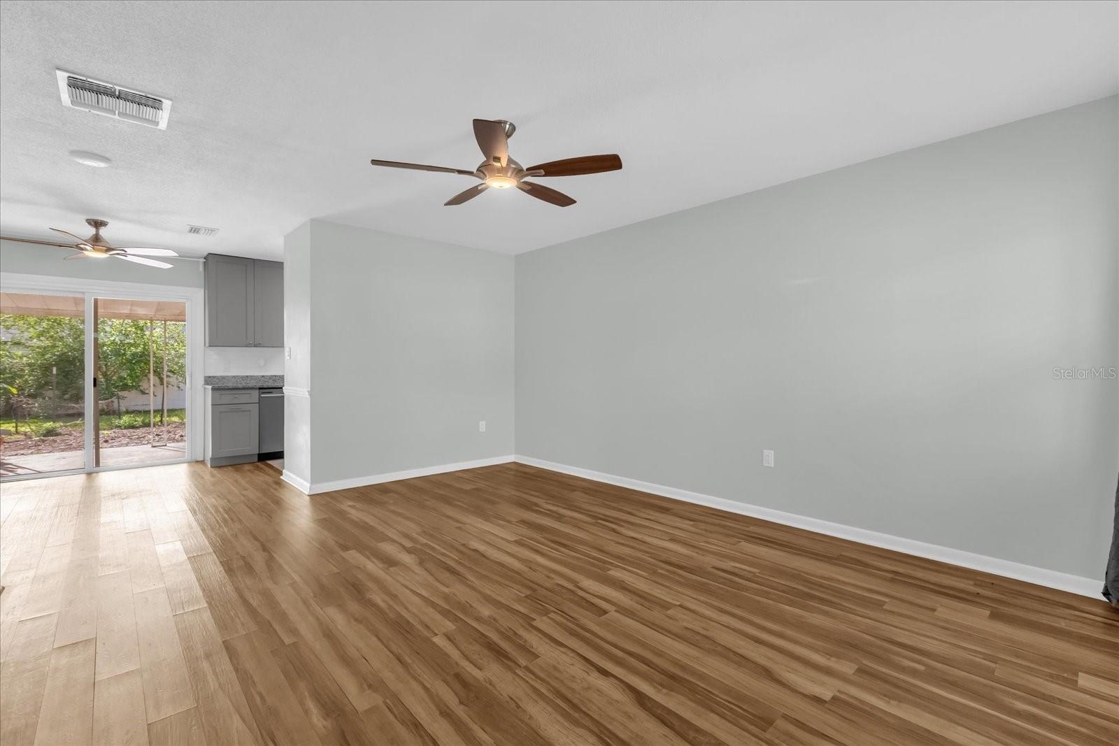 ENGELWOOD PARK - Residential