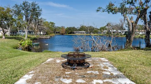 A home in PALMETTO