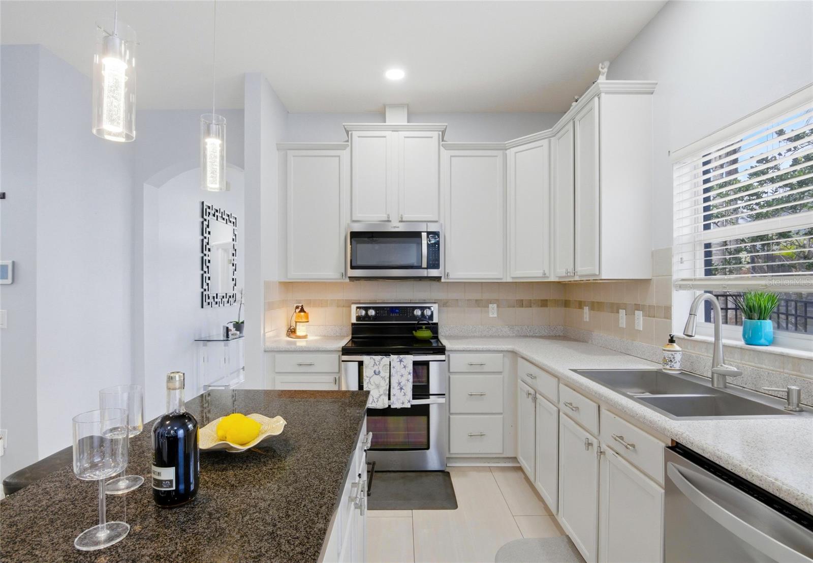 AVALON LAKES PH 02 VLGS E & H - Residential