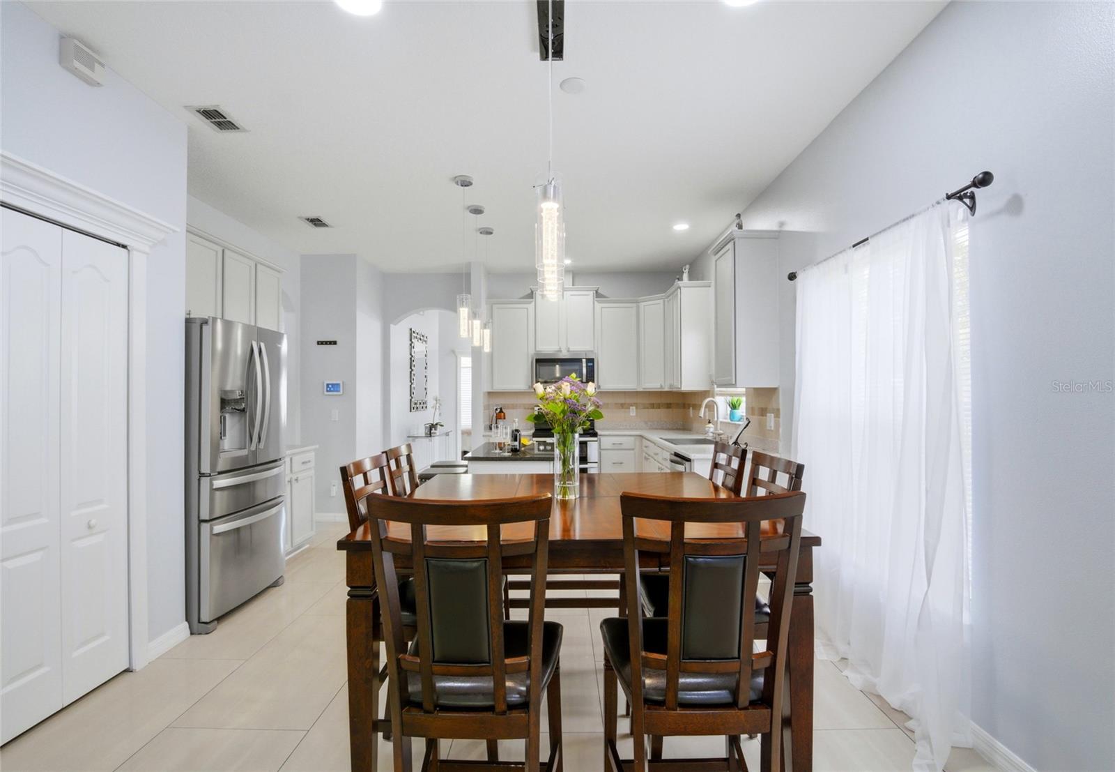 AVALON LAKES PH 02 VLGS E & H - Residential