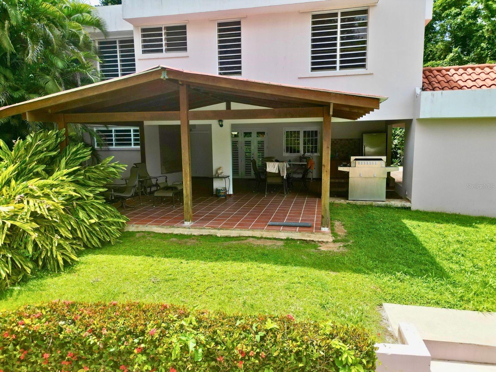 URB SUNSET HILLS - Residential