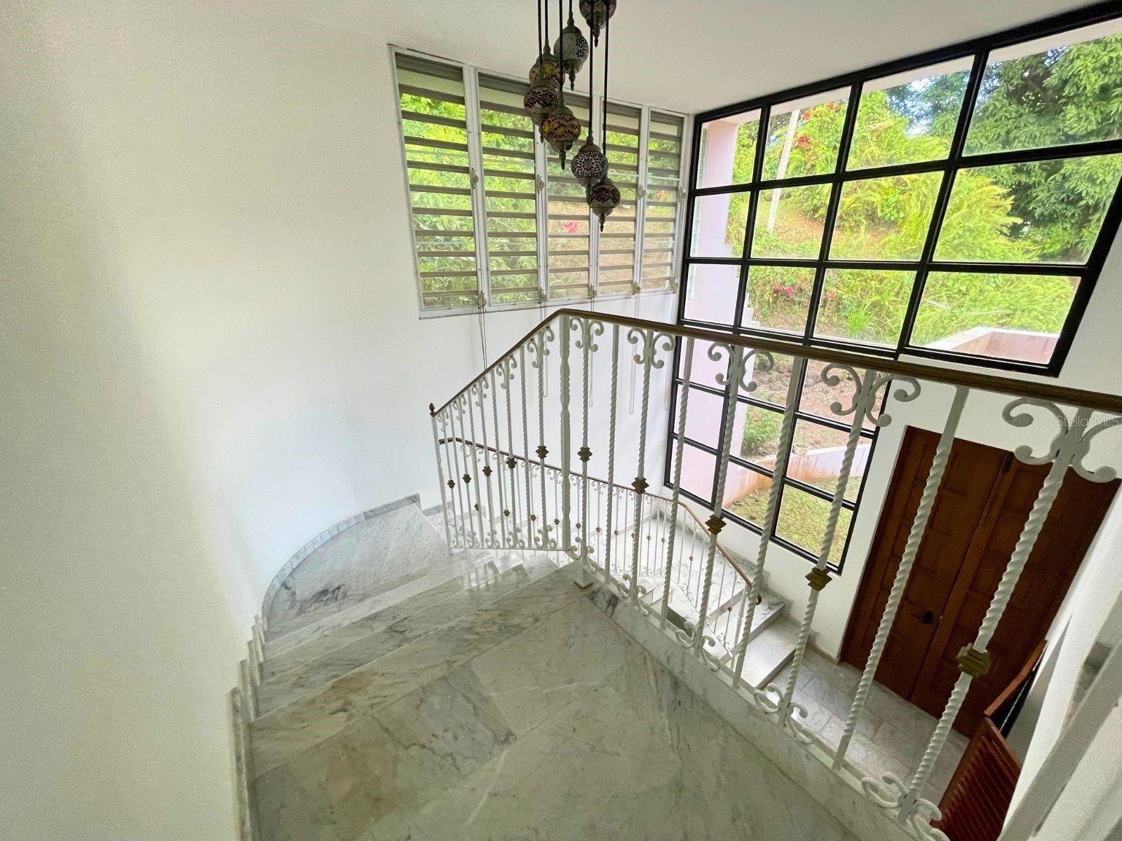 URB SUNSET HILLS - Residential